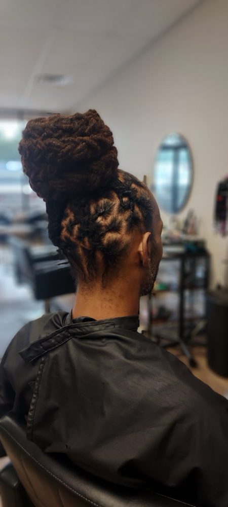 Loc Retwist Complex Butt Length at Crown Adjustments in Havelock, NC