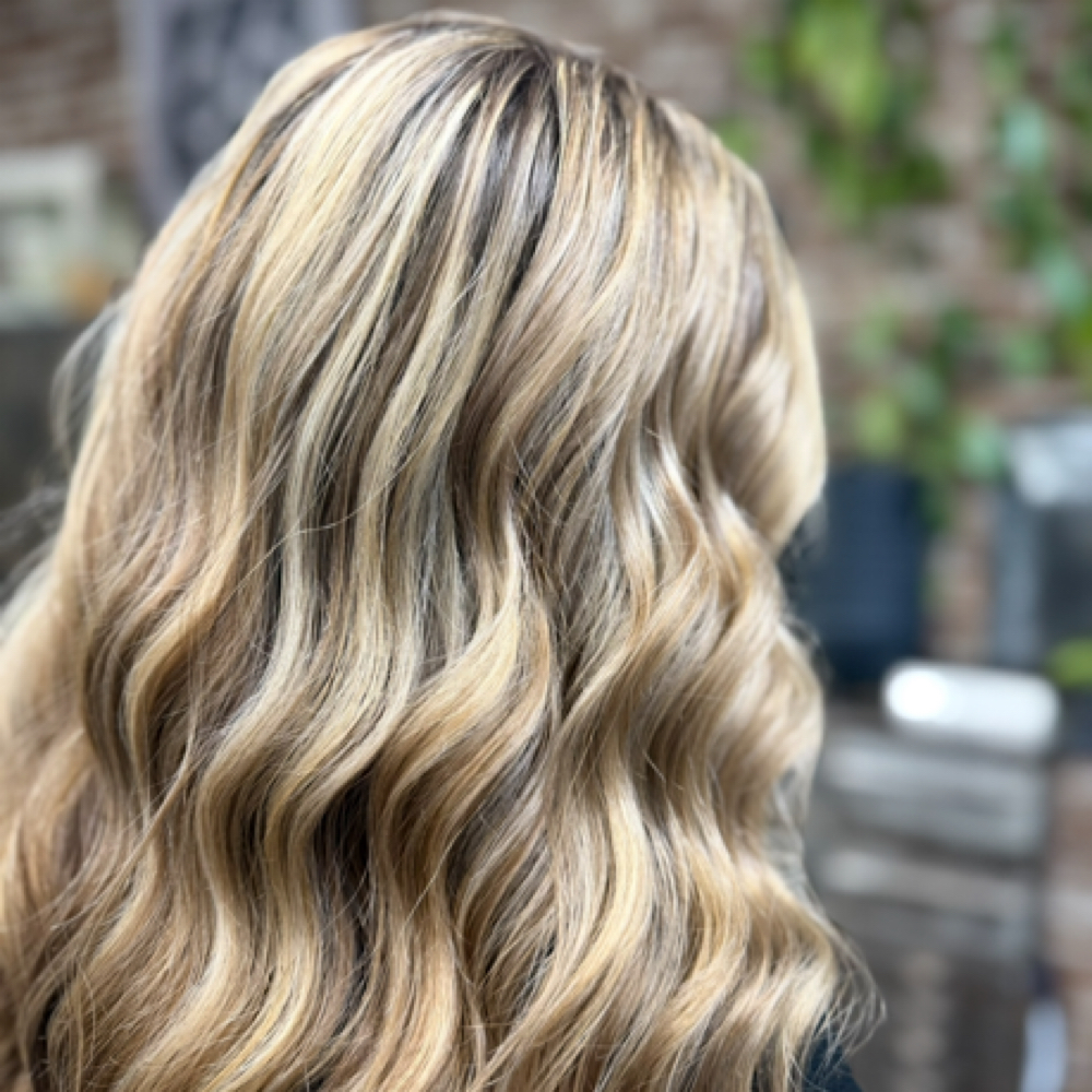 Shampoo Style at Kayli Estep in Yukon, OK