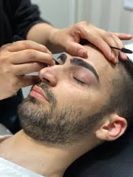 Men's Brow Grooming