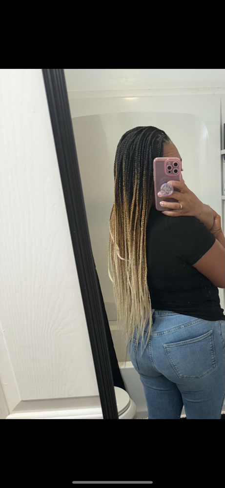 Small Butt Length Knotless