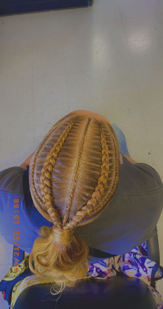 Stitch Braids W/ Ponytail at The Che Method Experience in Detroit, MI