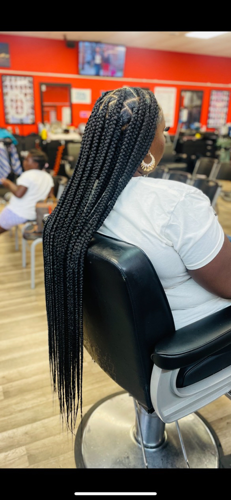 Large Knotless braids