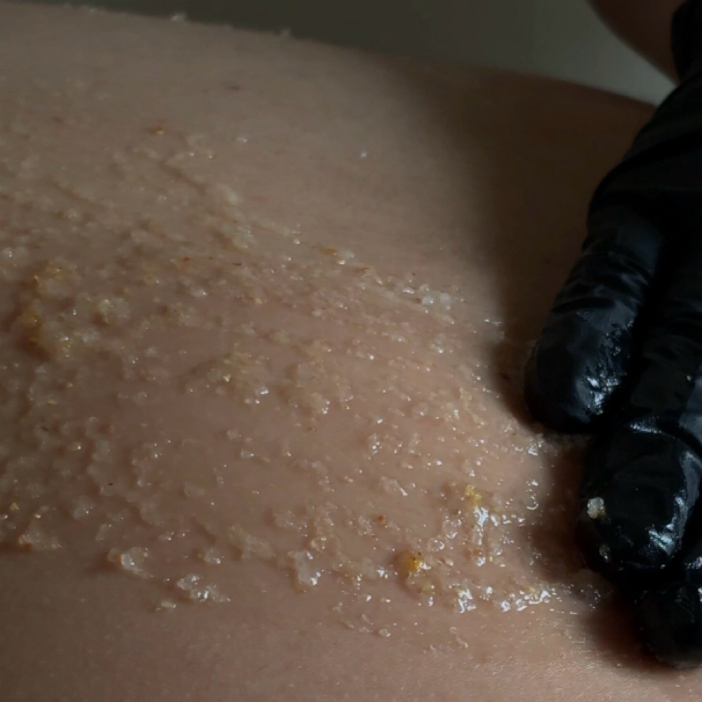 Back Polish at Nuvéo Aesthetics in Waco, TX