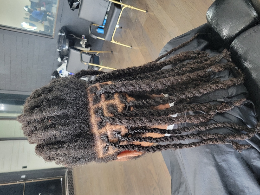 Retwist And 2 Strand Twist (locs)