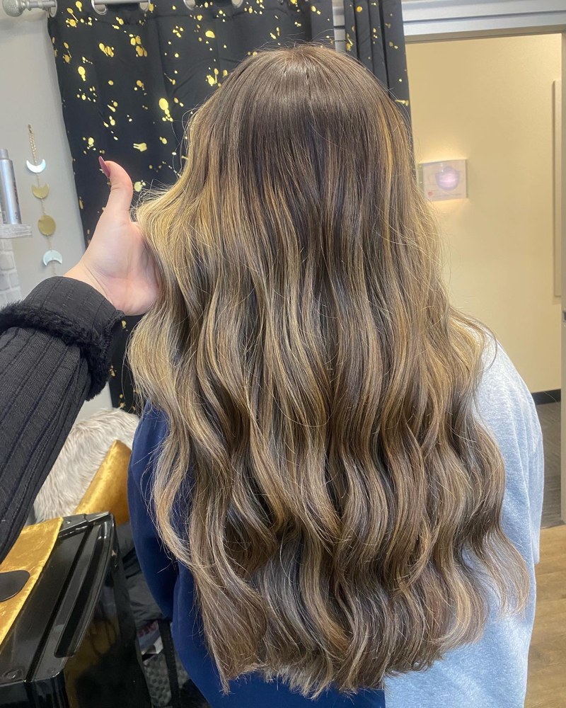 Mari’s Signature Balayage ✨