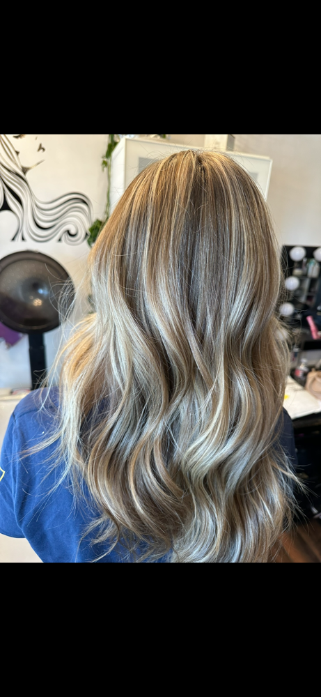 Partial Highlight/balayage/Foiliage