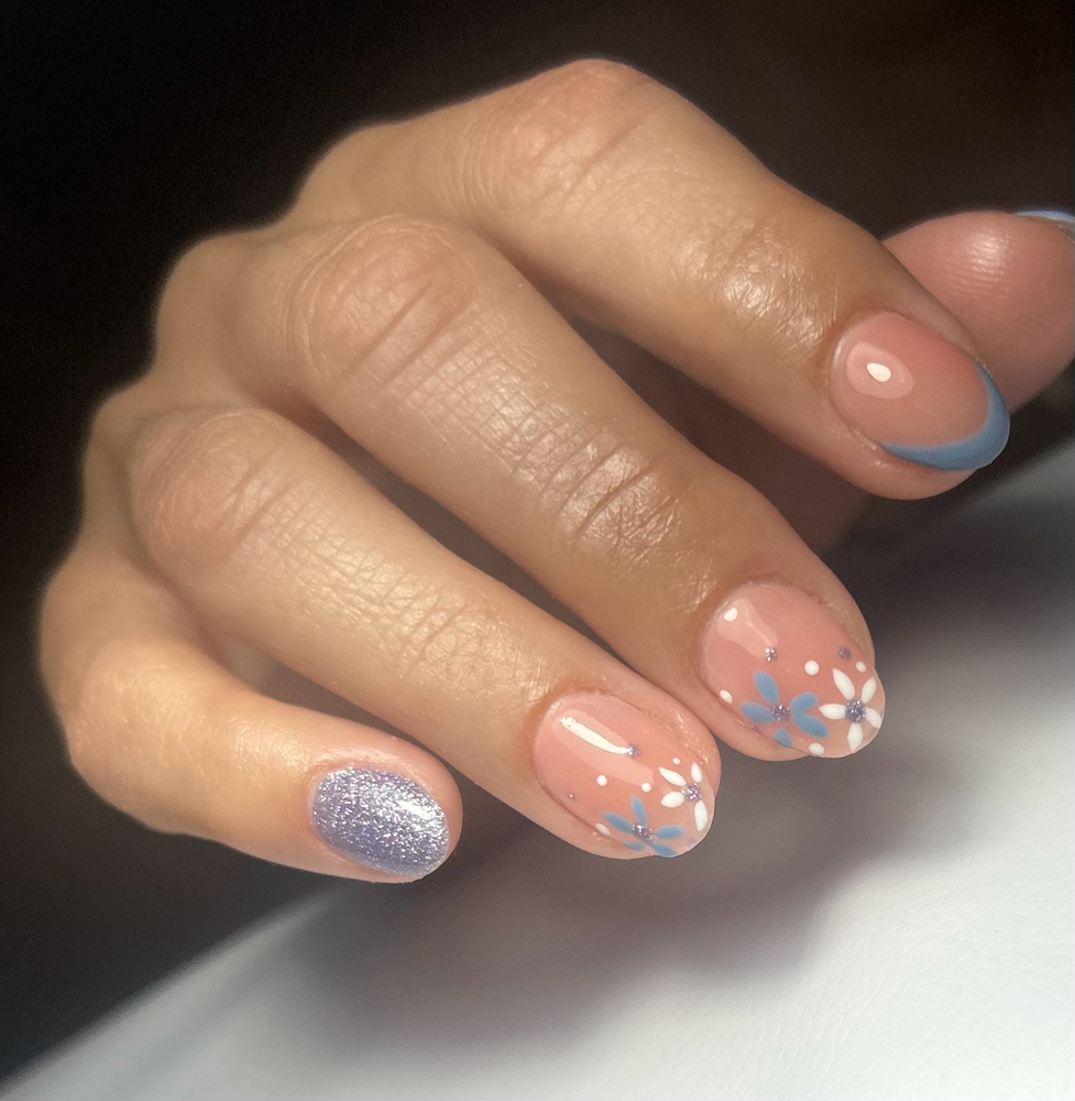 Gel X Short One Design at Rodriann Fuentes Nail Studio, LLC in Weeki Wachee, FL