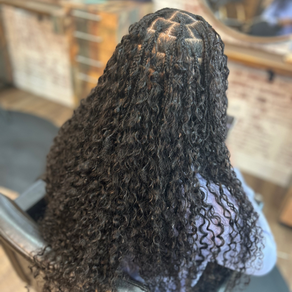 Miracle Knots/Come Washed at Middletown Mane in Louisville, KY
