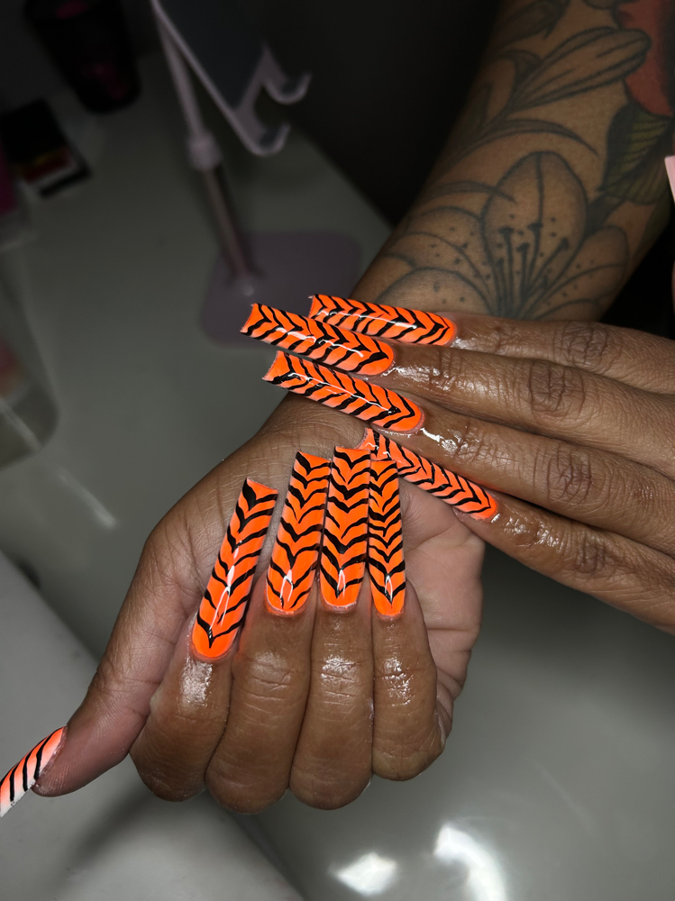 Freestyle: XL at Klawz by Kay in Greensboro, NC