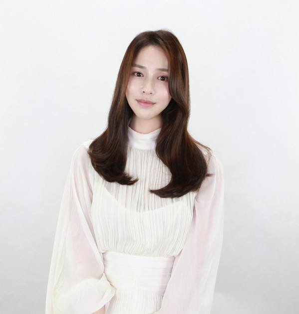Women’s Volume Straight Perm