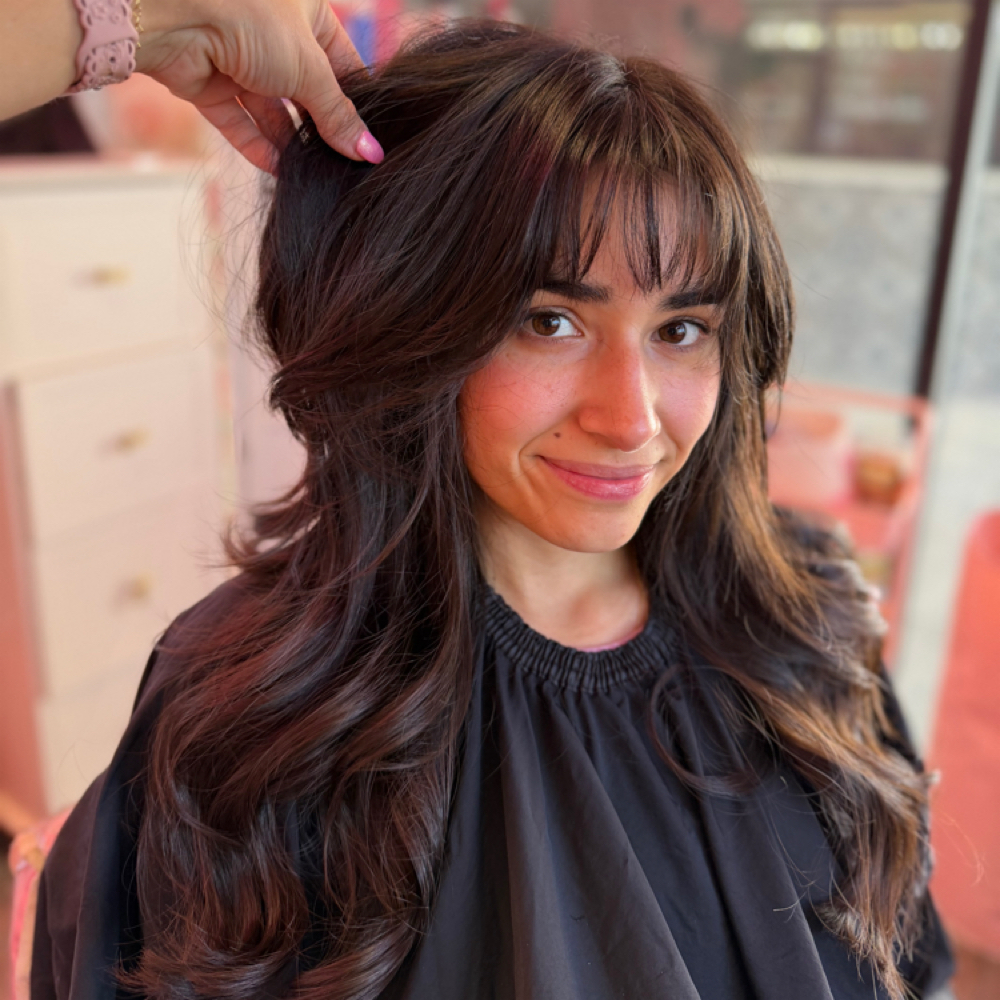 Bang Trim And Detox Shampoo at Lexibeautylounge in San Antonio, TX