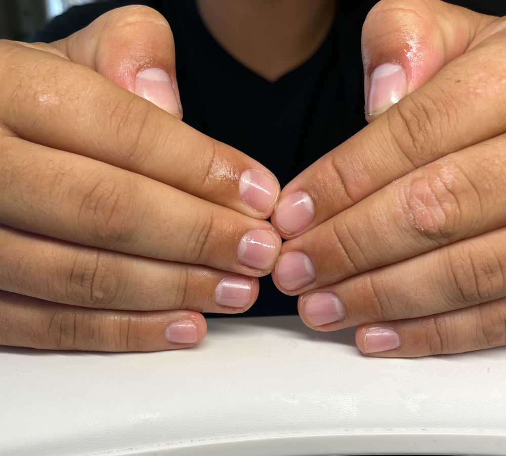 Clean Up Manicure