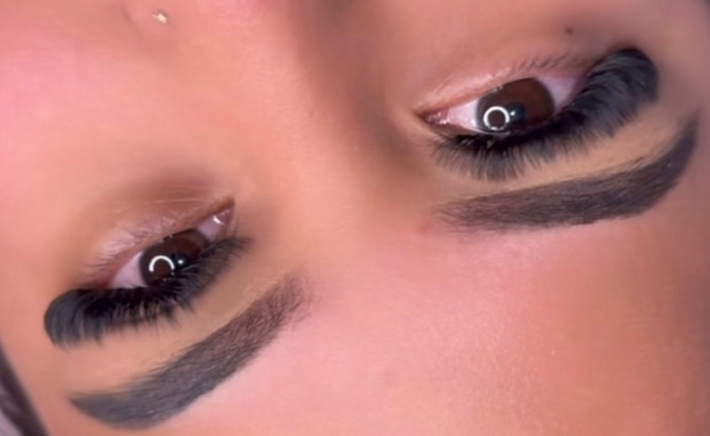 Volume Lashes Full Set