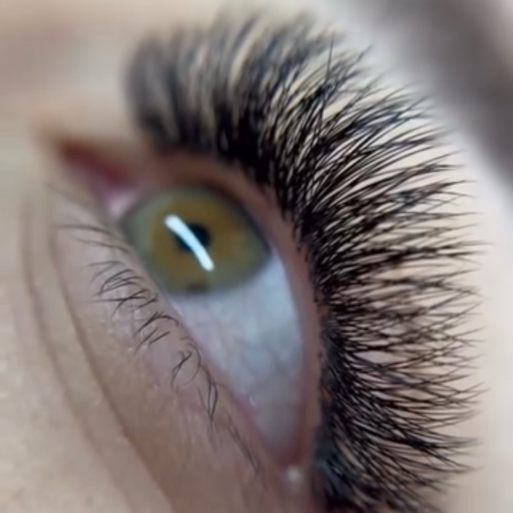 VOLUME SET (LASHEXTENSION) at VJESTHETIC LLC (the village salons Gaston ave) in Dallas, TX