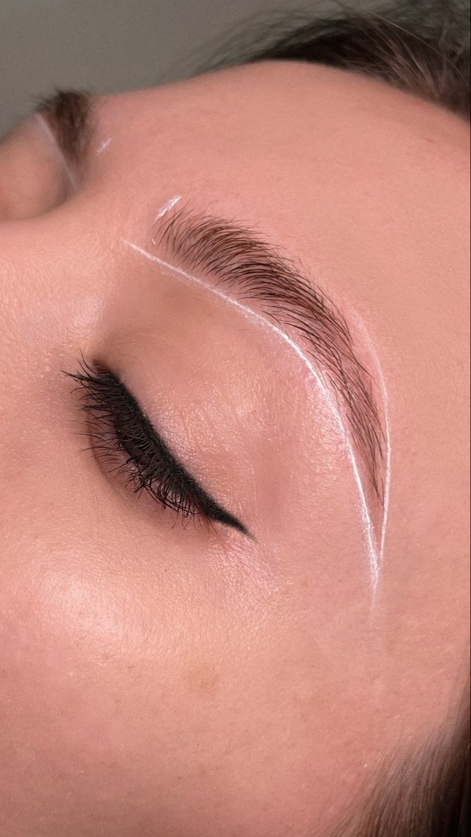 Brow Perfection: Eyebrow Waxing