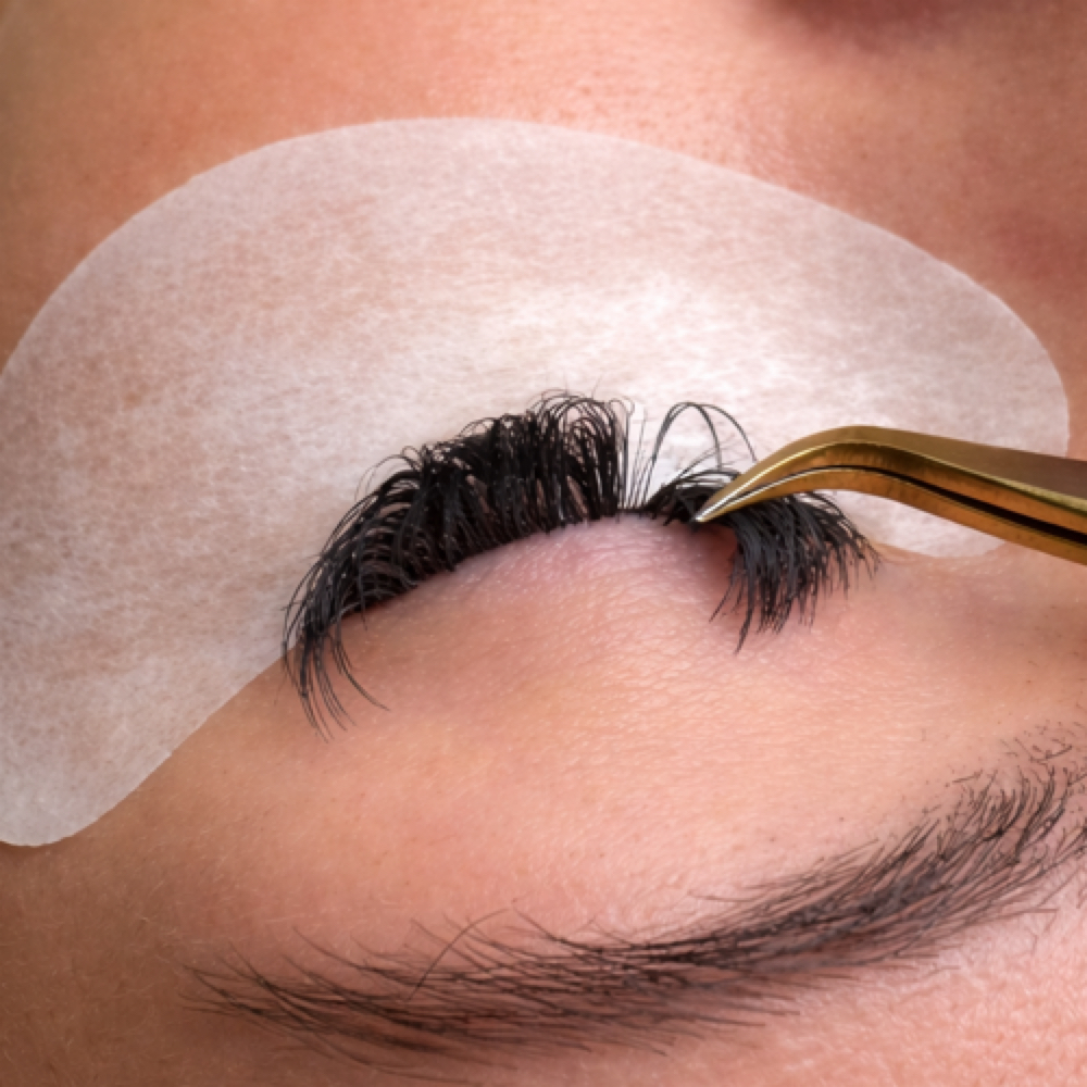 2 Week Lash Fill at The Emerald Beauty Lounge in Waterford, MI
