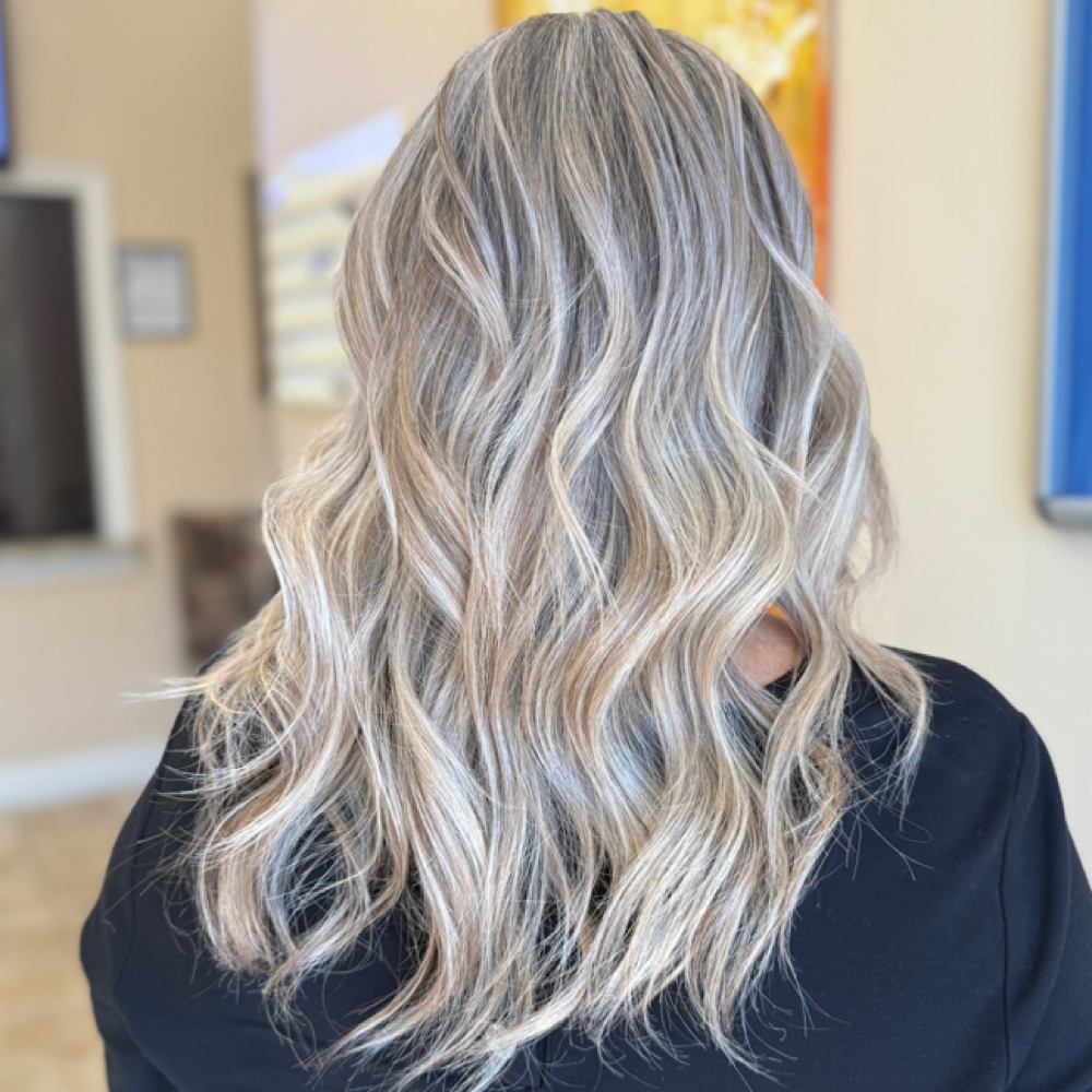 Highlights at Elsie at Creme Salon in Colleyville, TX