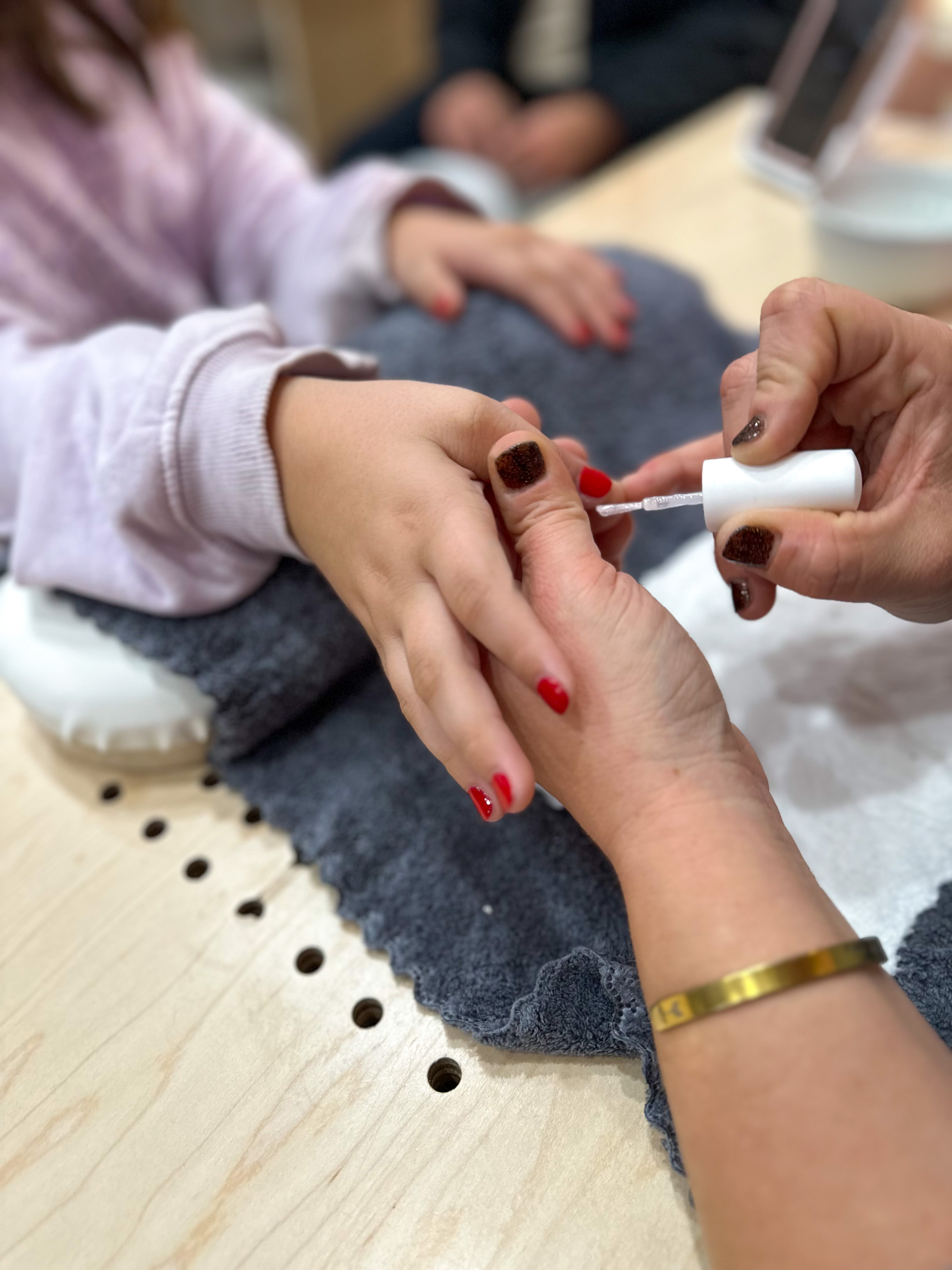 Little Mani (9 and under)