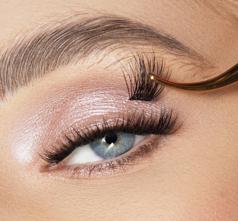 Press On Lashes ✨