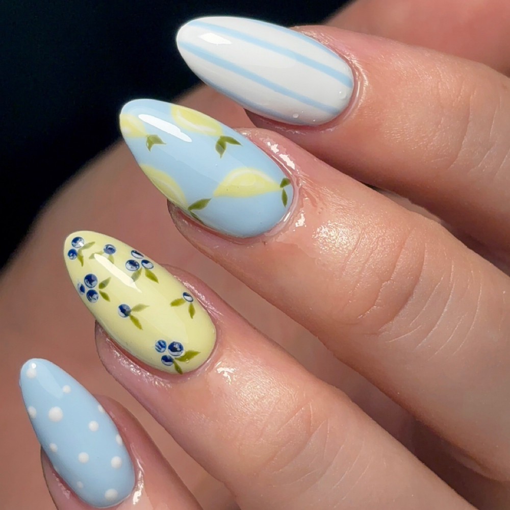 Medium Full Set / Set Mediano at Nails By Ovily in Memphis, TN