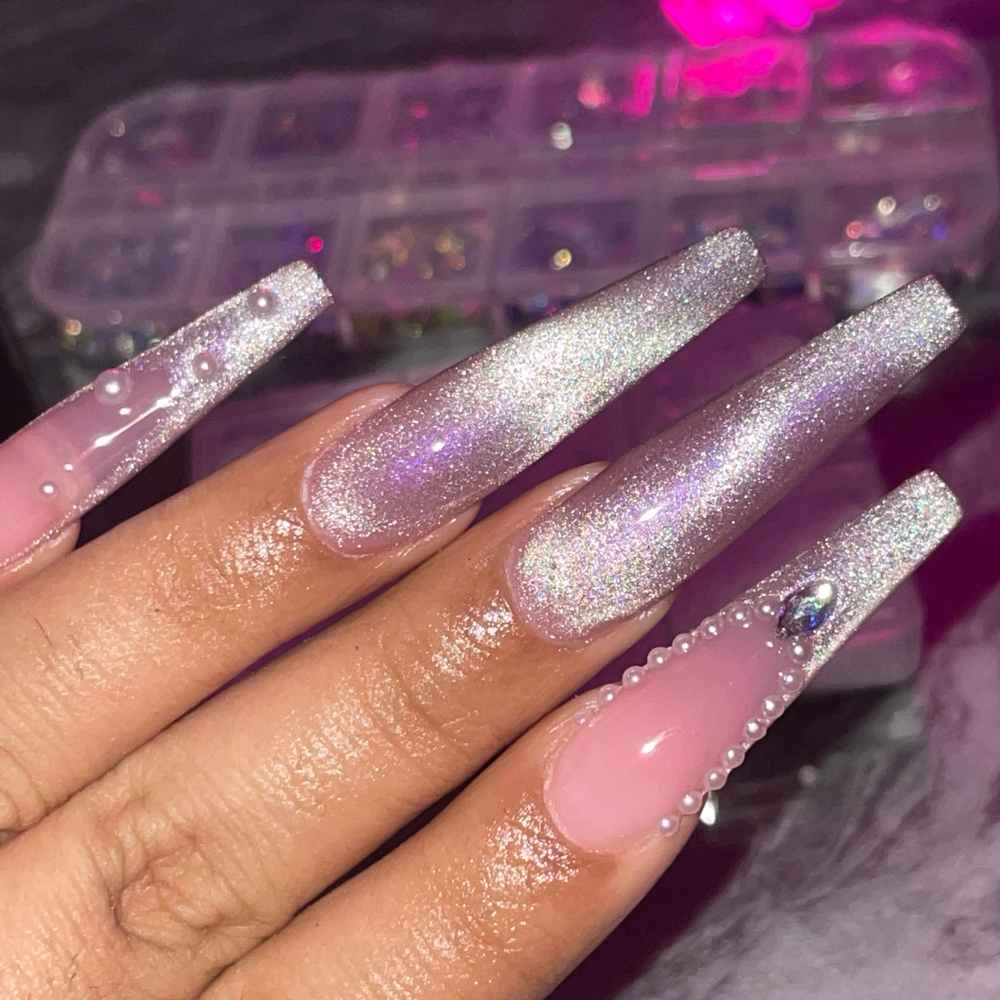 *SIMPLE* Press On Nails