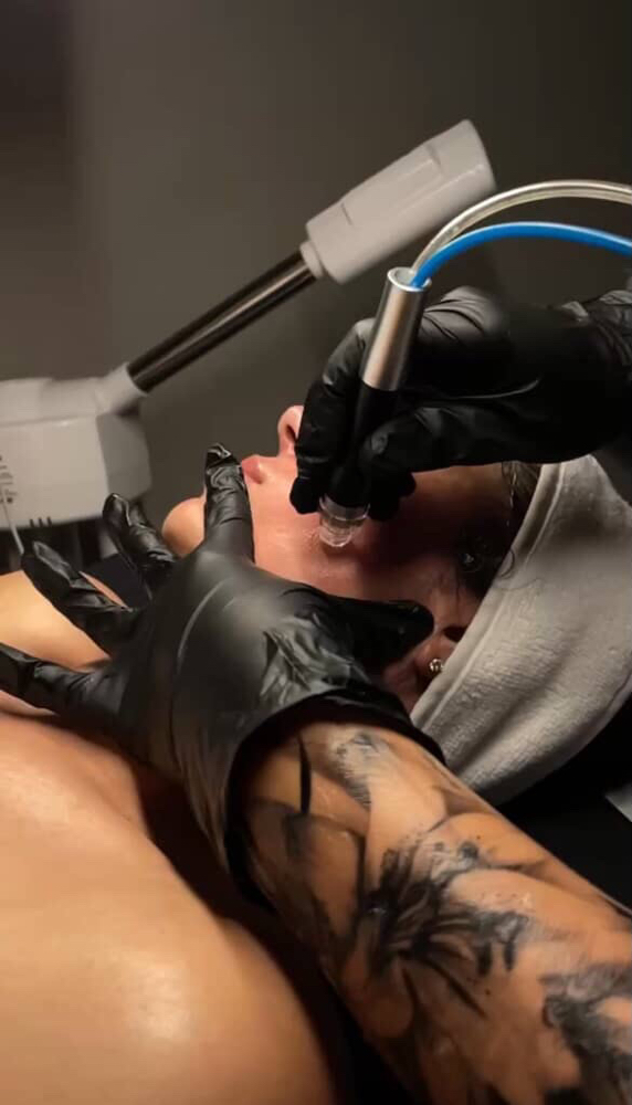 Hydrofacial Ultimate Glow