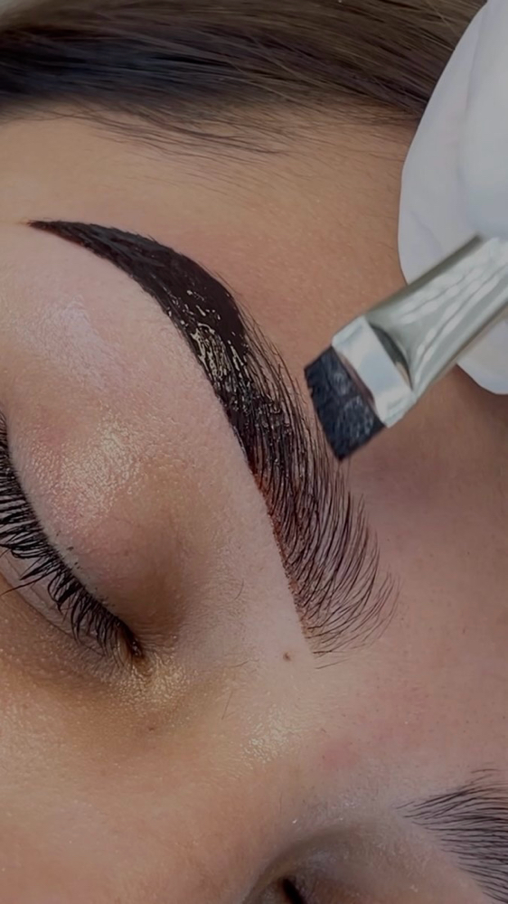 Brow Tinting