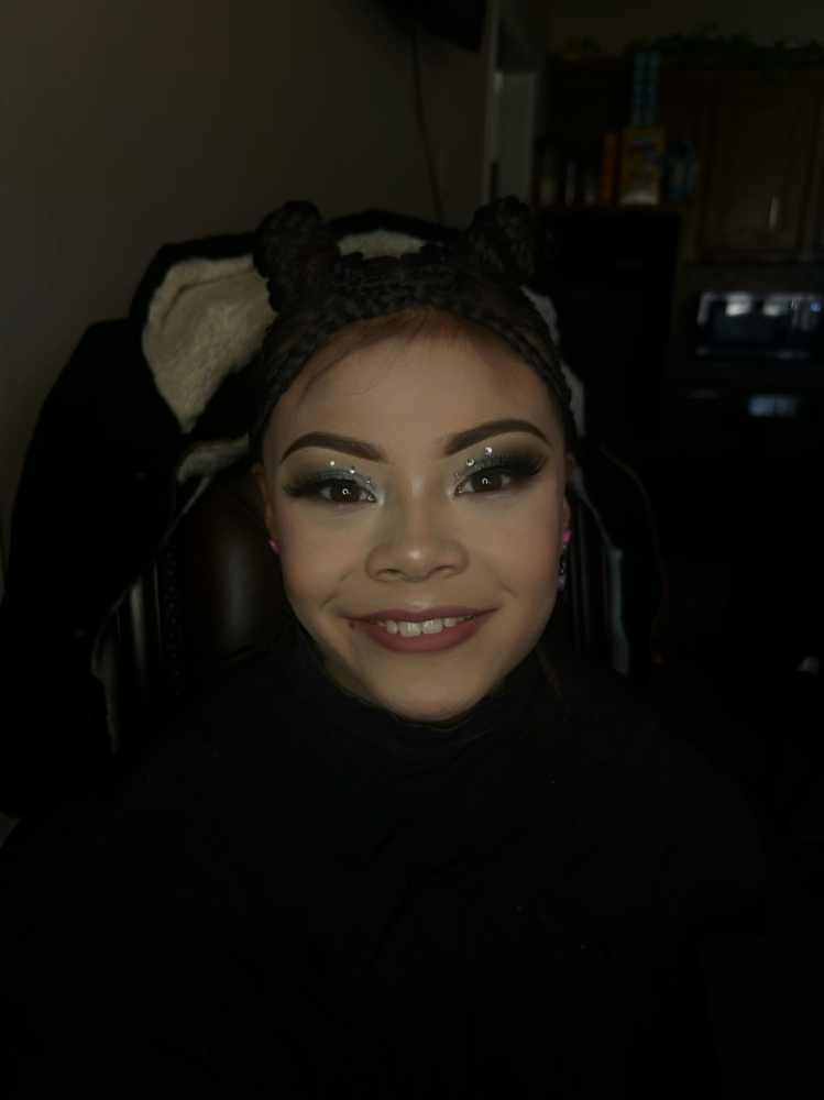 Kitty Makeup (12 & Under)🩷