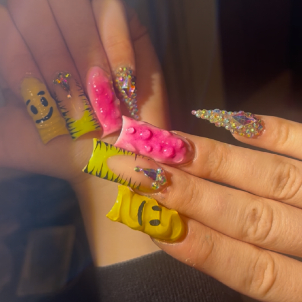 XL Freestyle Set at Unique Nails Studio in Winston Salem, NC