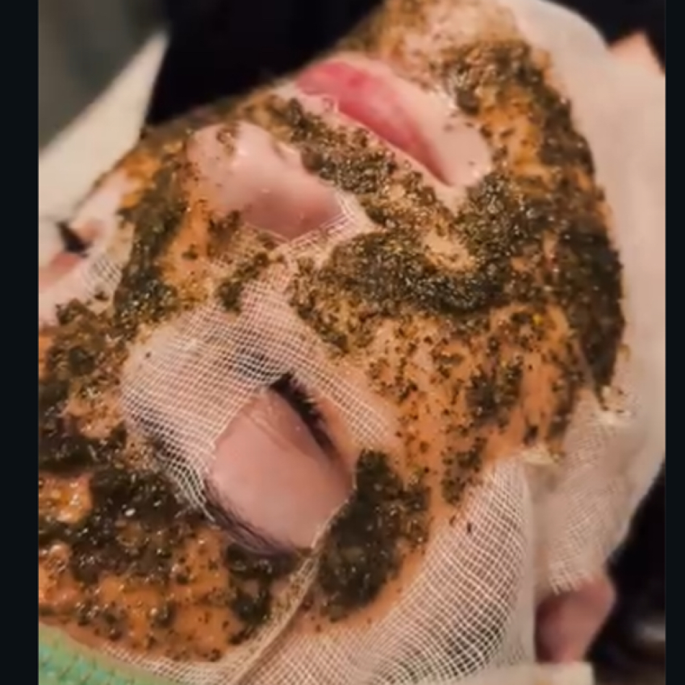 HERBS2PEEL at The Lash & Beauty Lounge LLC in Pearland, TX