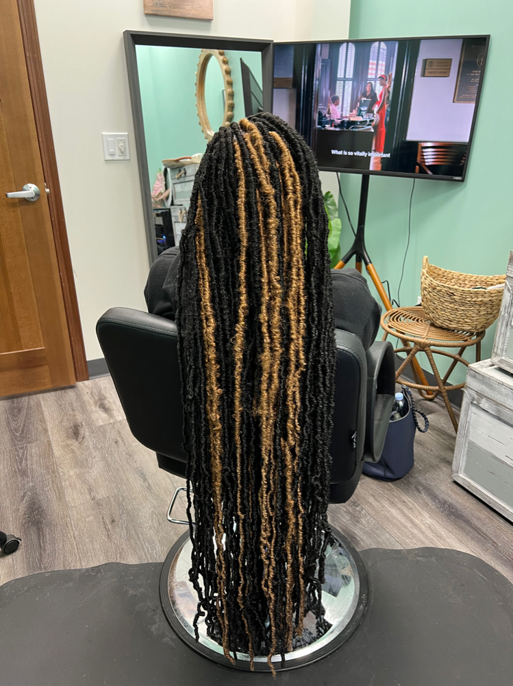 Extended Soft Faux Locs (Butt/Knee Length)