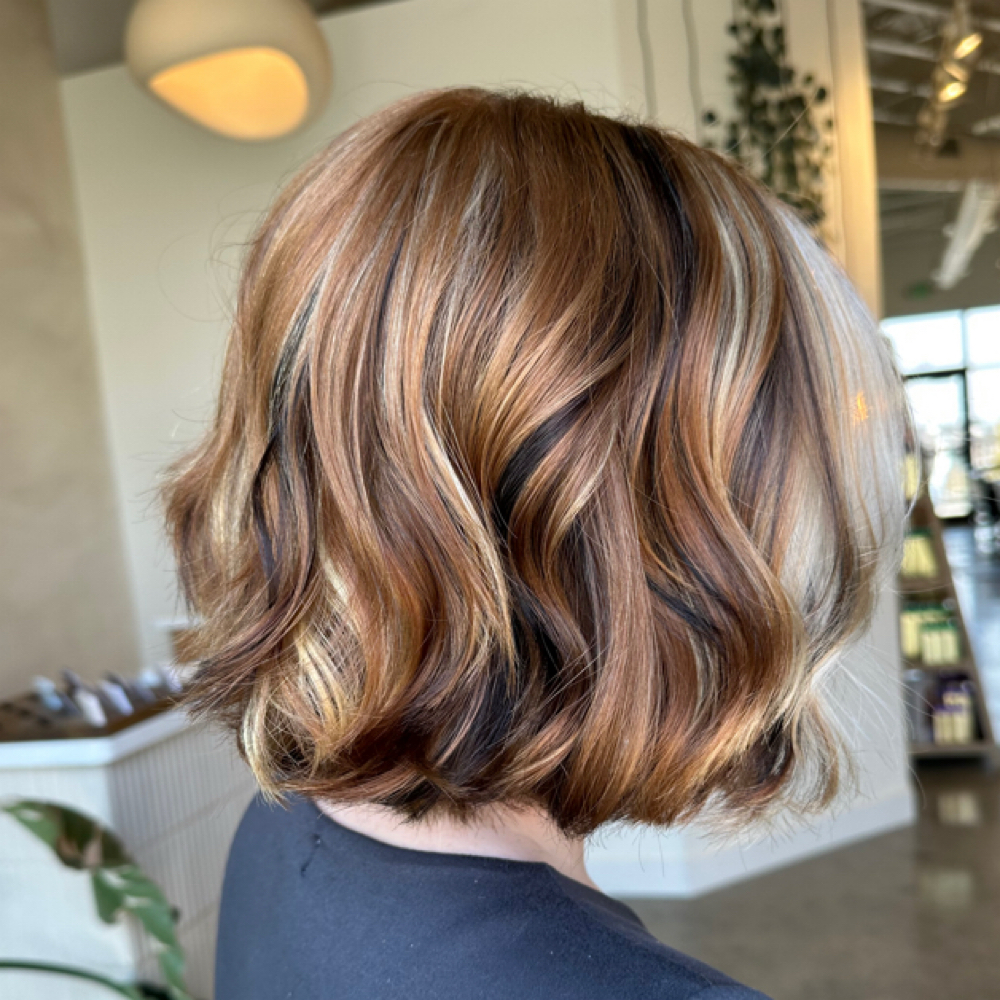 Custom Creative Color at Mahri Bonds in Kennewick, WA