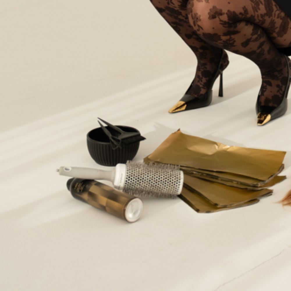 Full Blonding + Root Refresh