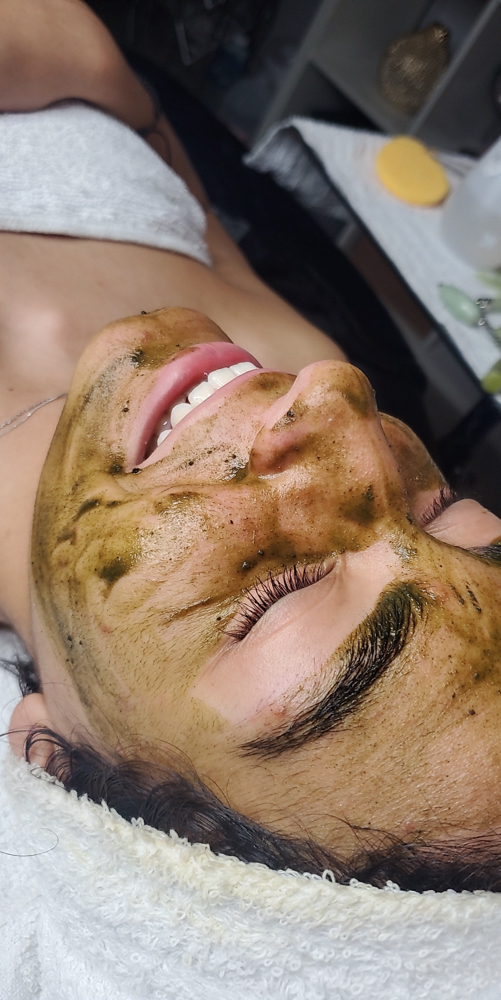 Customized Facial (90 Min)