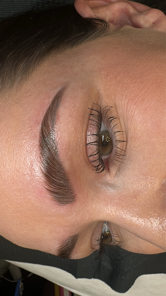 BROW LAMINATION