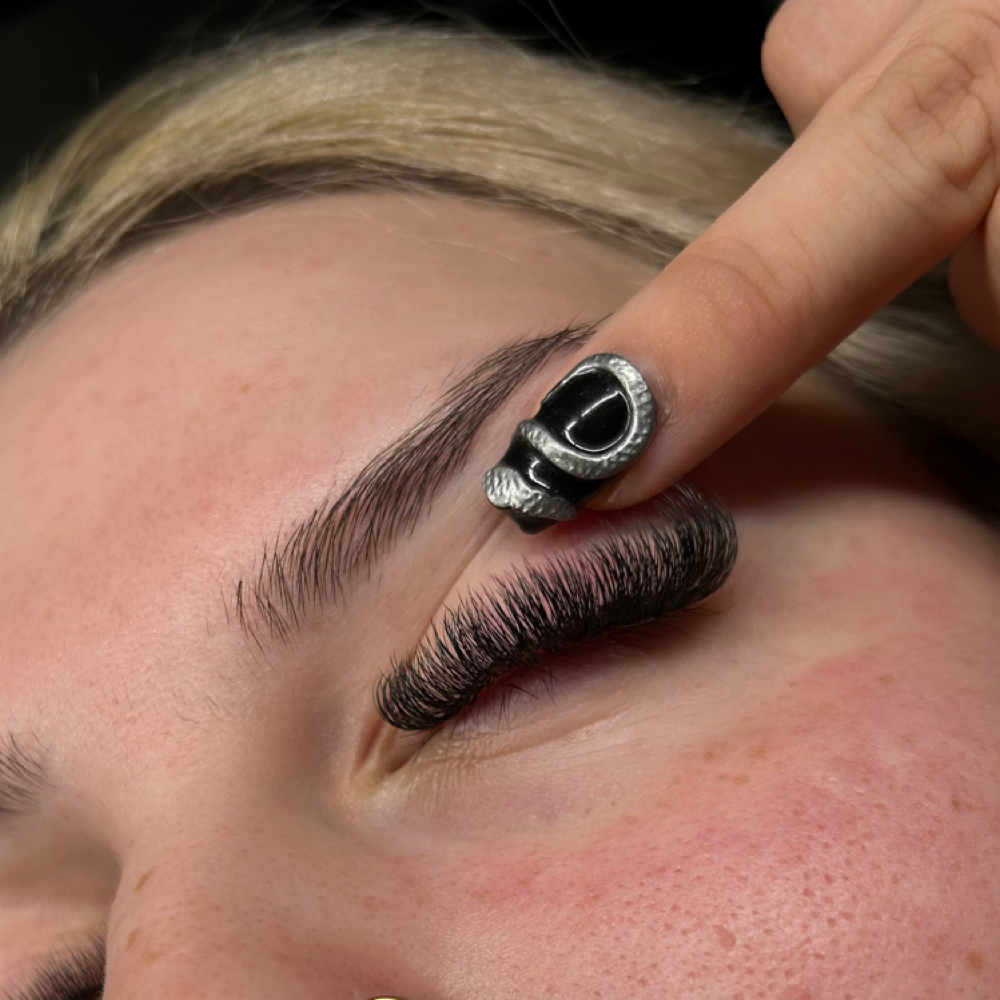 Hybrid Touchup- 7 Days Or Less at SJ Glamour LLC in Riverview, MI