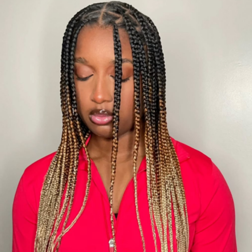 Large Knotless Braids at Montreal’s Aesthetics in Temple Hills, MD