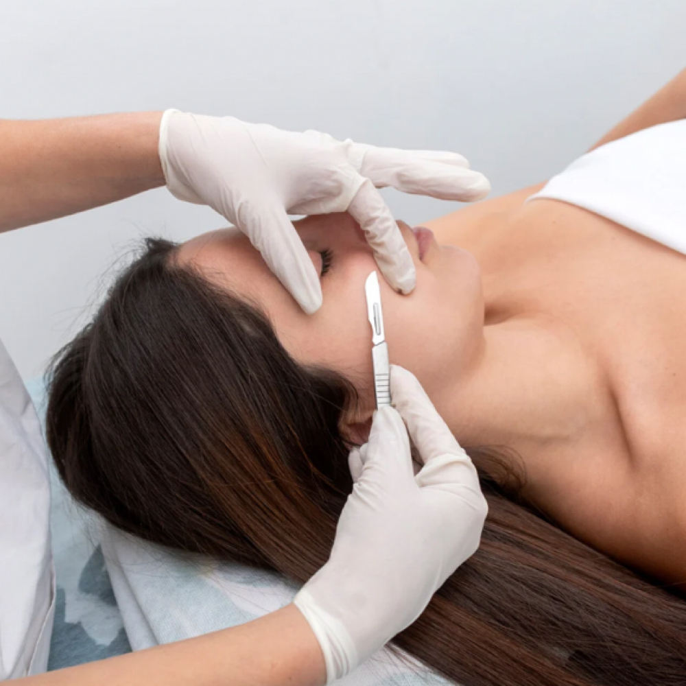 Dermaplane Facial