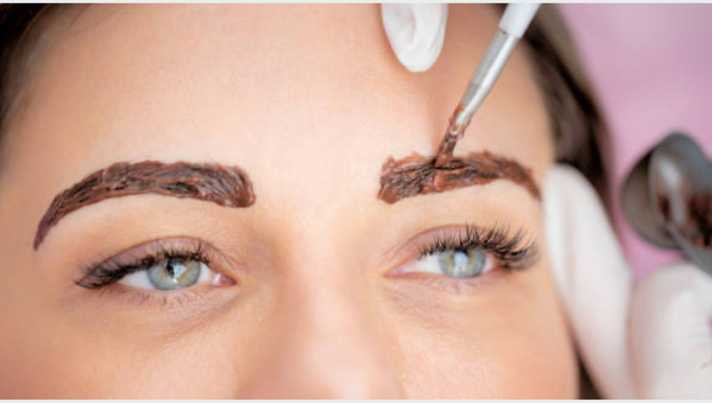 Brow Tinting
