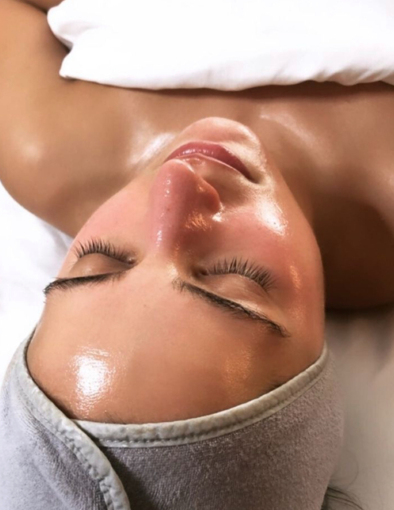 💫Brightening Facial