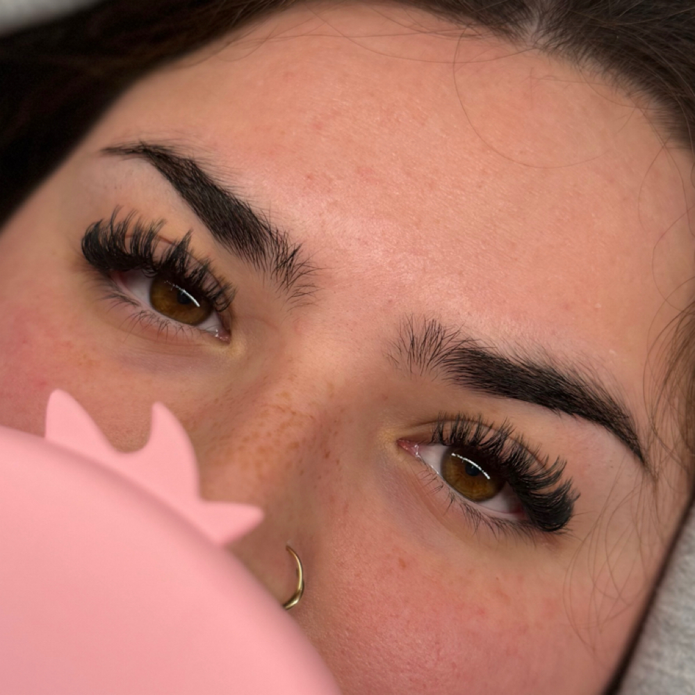 Cloud 9 Light Volume Set at Ooh La Lash Studio in Kenosha, WI