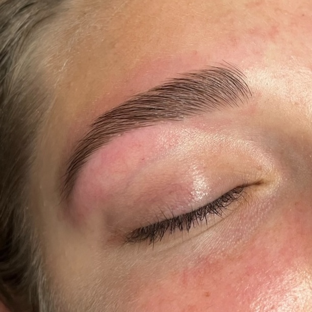 Brow Tint at FLORESA BEAUTY in Overland Park, KS
