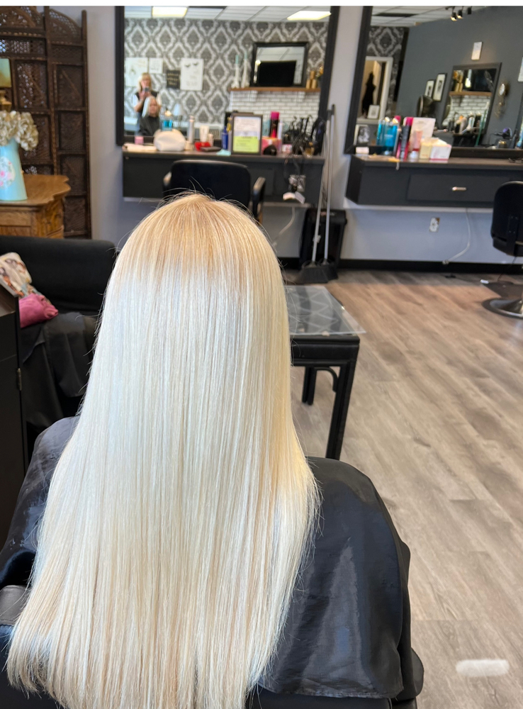 Toner Blonde Refresher at Tammy Killen @ BronzeBabe in Chapmanville, WV