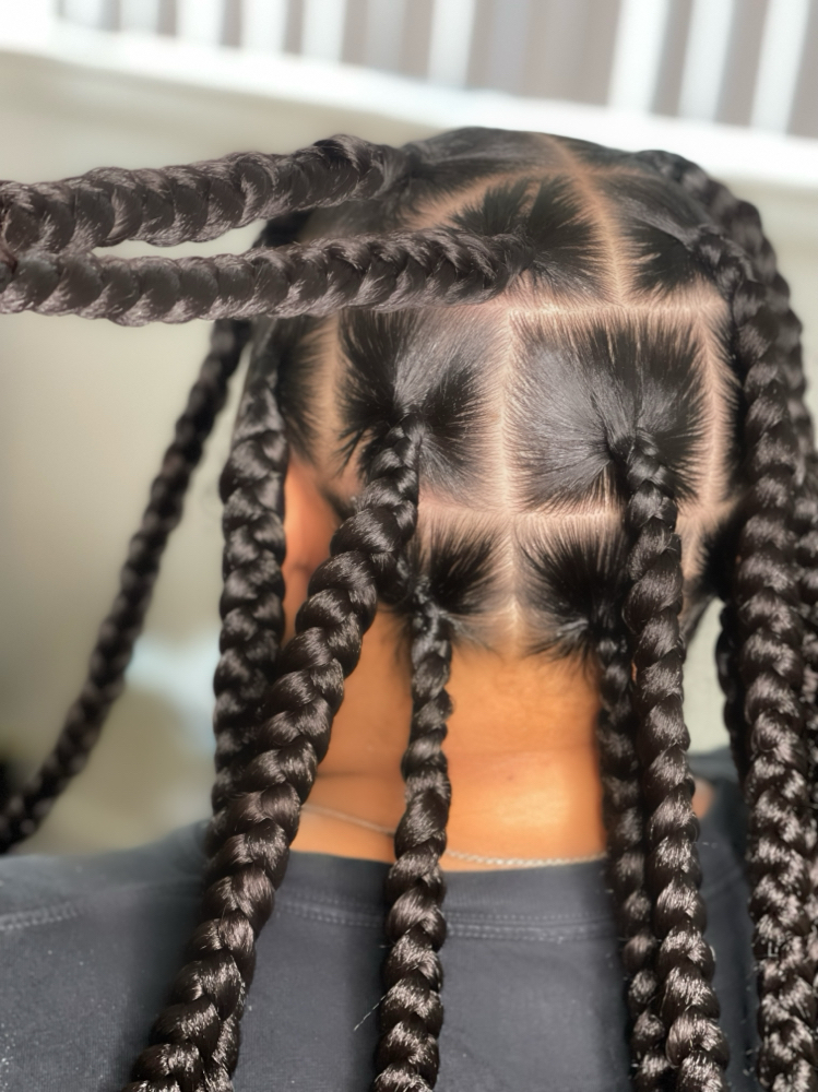 Jumbo Knotless at QueenDi Beauty in Los Angeles, CA
