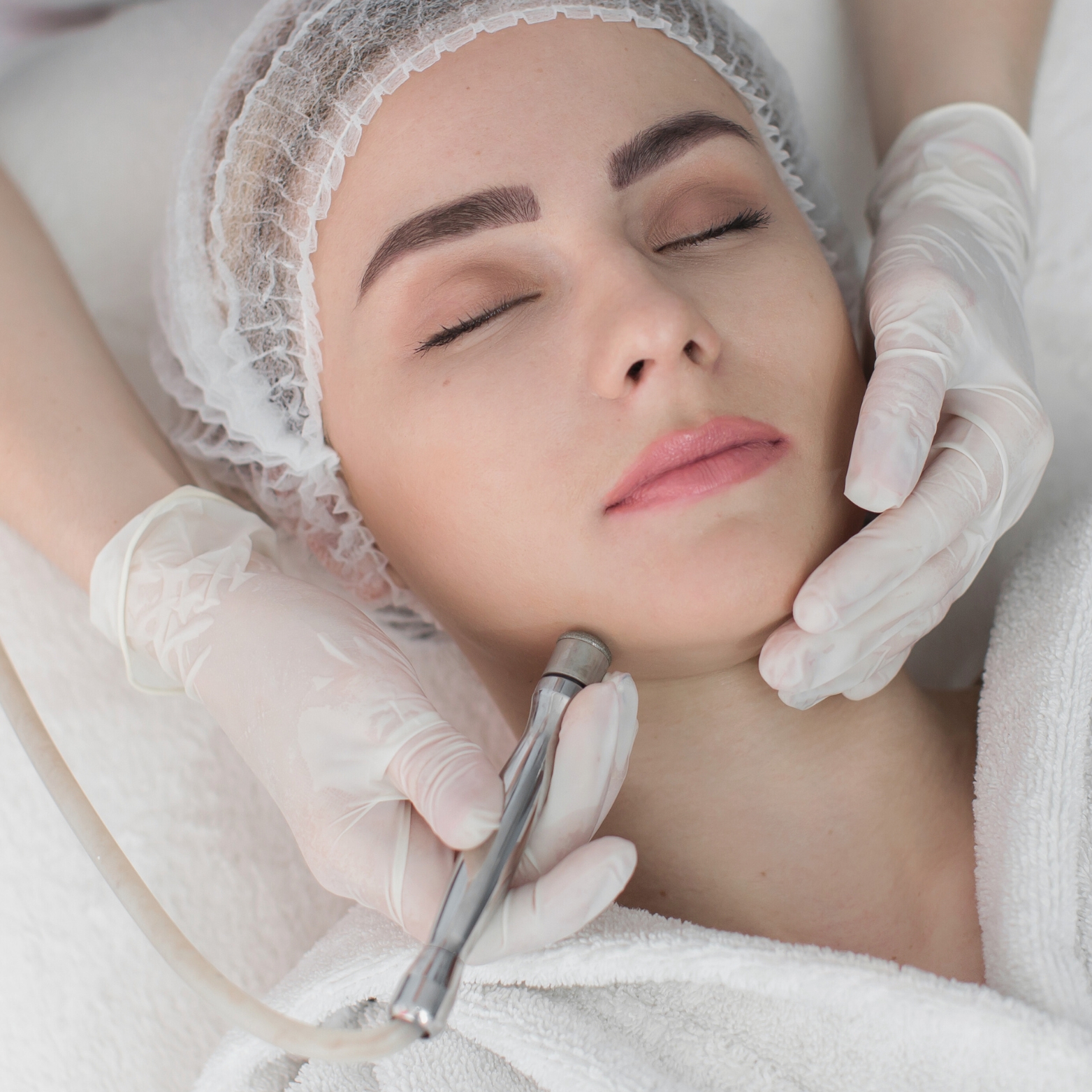 Diamond Facial (Hydradermabrasion)