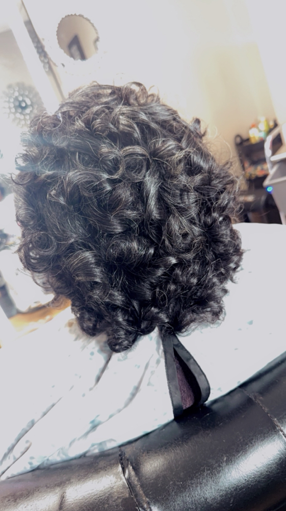 Girls Love Curls