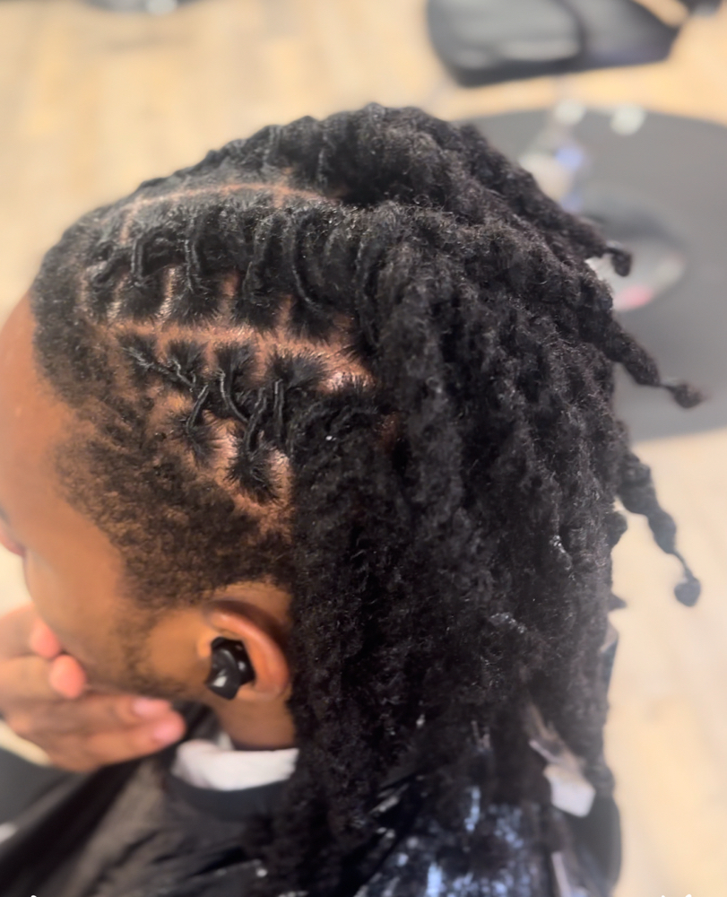 Retwist & Style (Full Head) at Cashstyles in Pennsauken, NJ