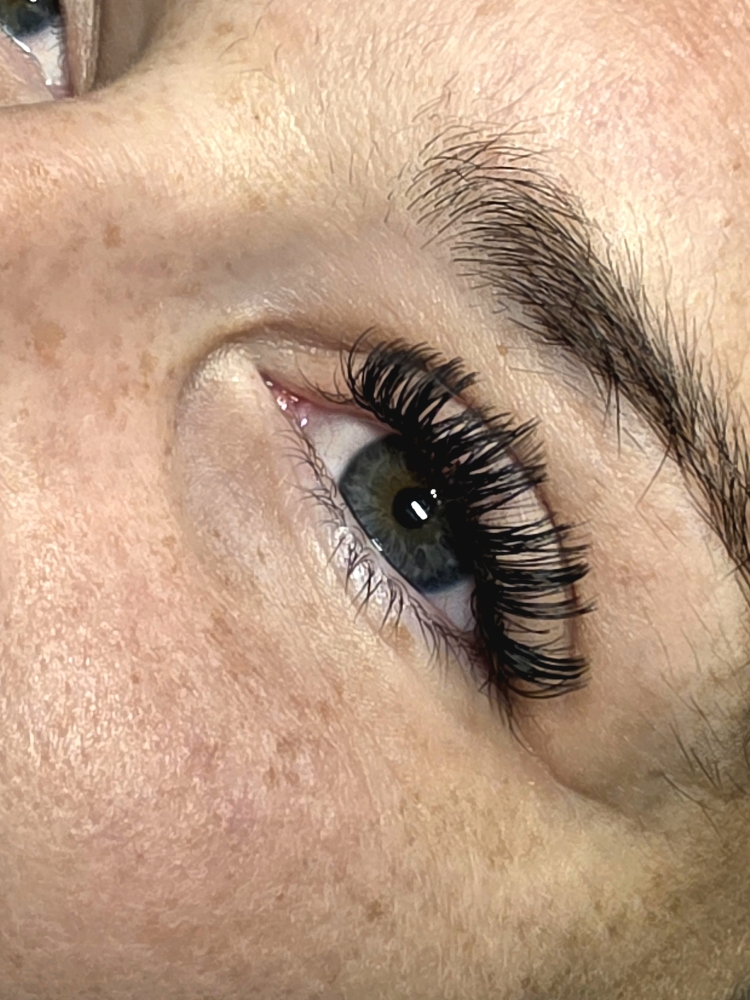 Full Set 3hrs MAY SPECIAL $130 at The Devil's Lashocate, Lash Retention Specialist in Bardstown, KY