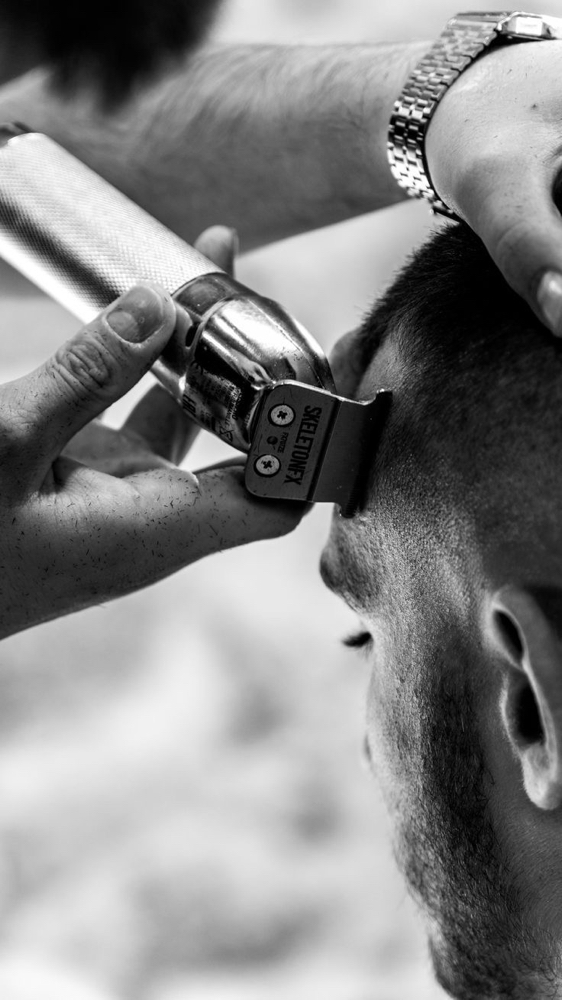 Mens Short/Clipper Haircut