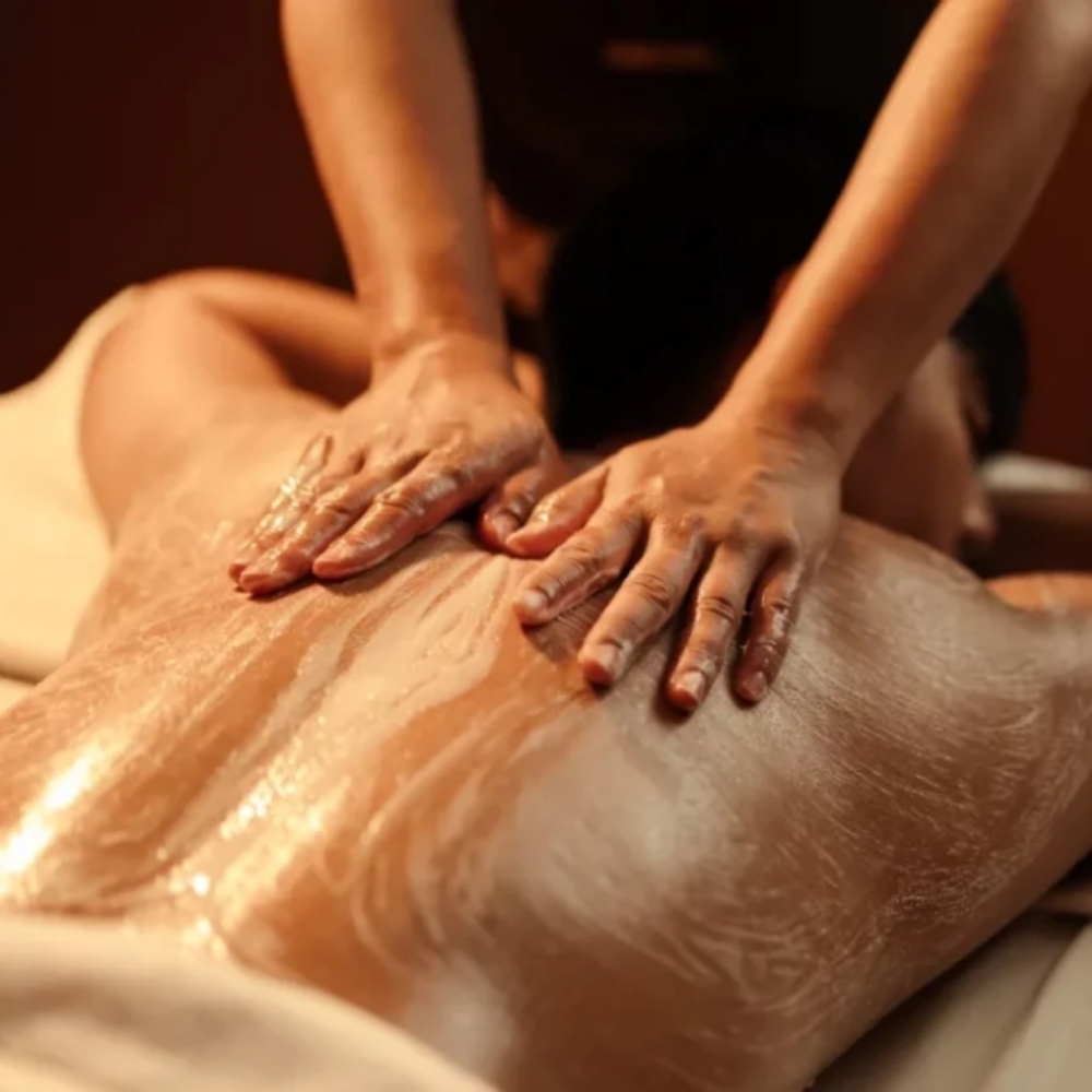 Beyond Custom Back Treatment at Skinfinity and Beyond in Pilot Point, TX